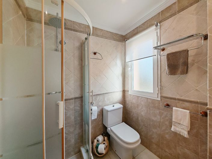 Image No.21-3 Bed Villa for sale