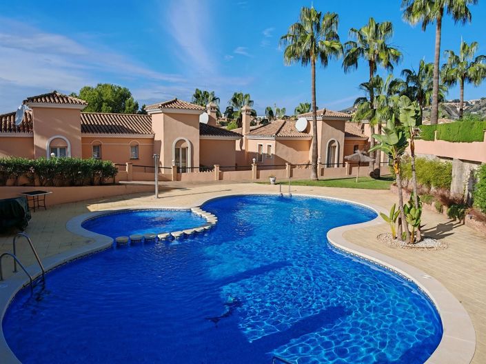 Image No.26-3 Bed Villa for sale