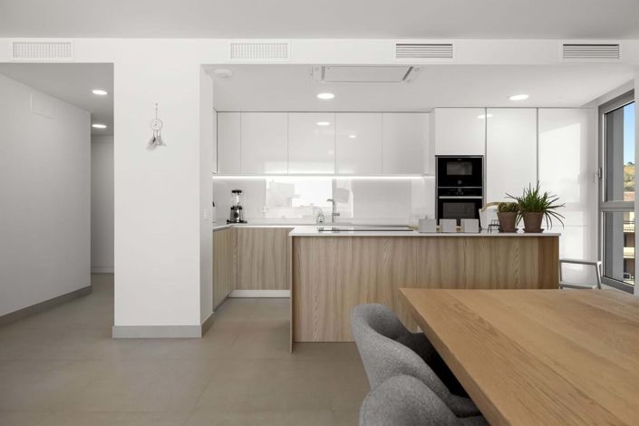 Image No.13-3 Bed Apartment for sale