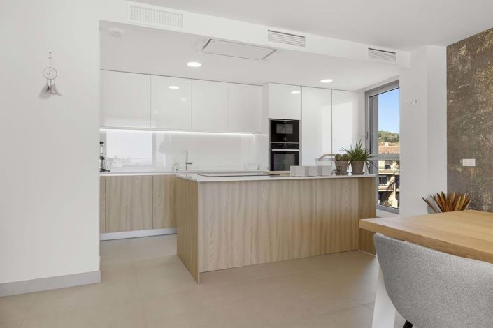 Image No.14-3 Bed Apartment for sale