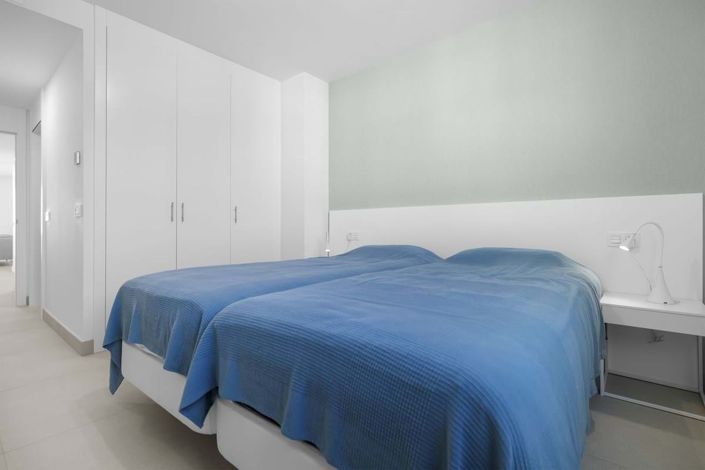 Image No.23-3 Bed Apartment for sale