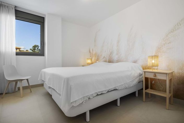 Image No.27-3 Bed Apartment for sale