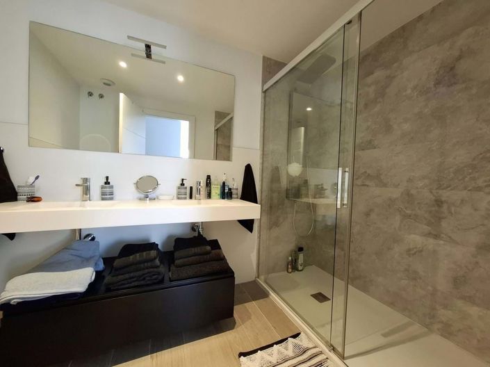 Image No.11-3 Bed Apartment for sale