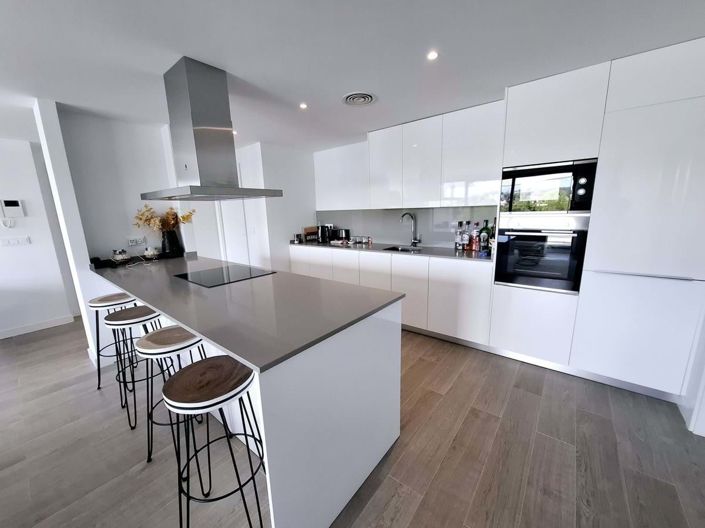 Image No.6-3 Bed Apartment for sale