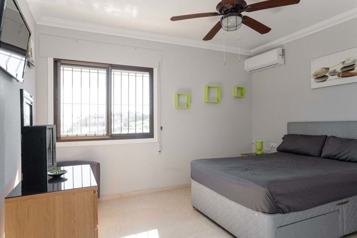 Image No.29-4 Bed Property for sale