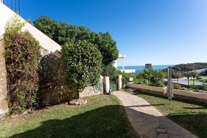 Image No.49-4 Bed Property for sale