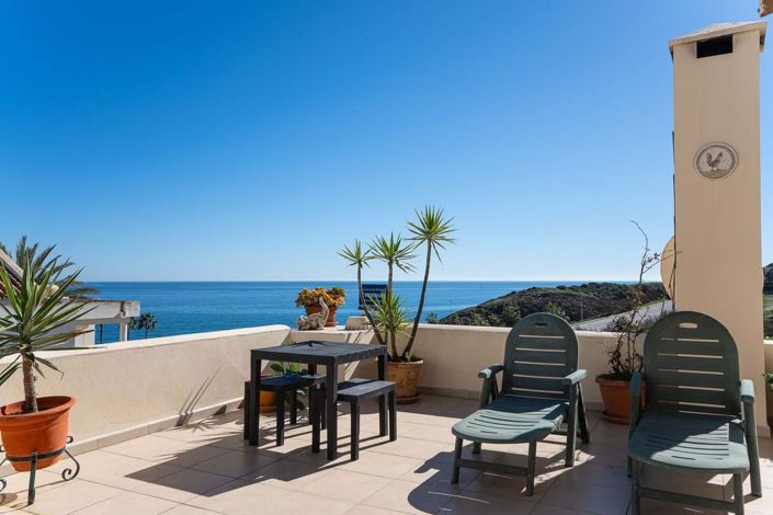 Image No.6-4 Bed Property for sale