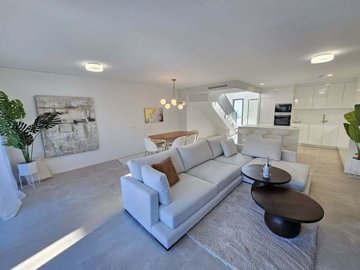 1447-529364-78d1f4f8b6655591b02d22fabb36a692d