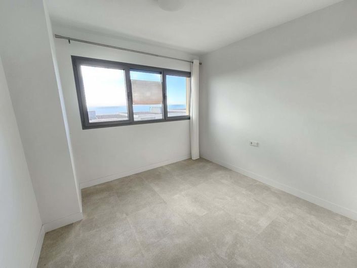 Image No.18-3 Bed Townhouse for sale