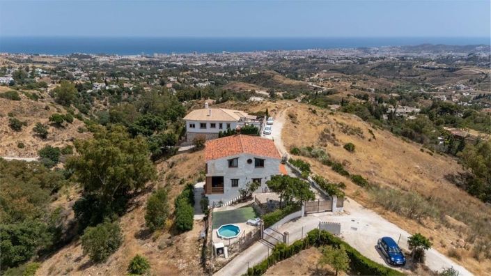 Image No.2-Villa de 4 chambres à vendre à Mijas Costa