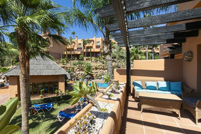 Image No.20-5 Bed Townhouse for sale