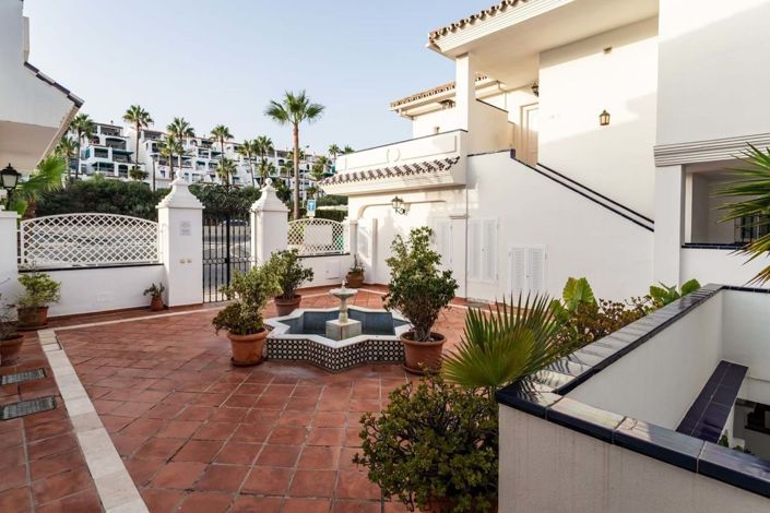 Image No.20-3 Bed Apartment for sale