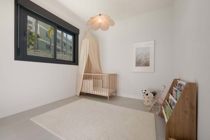 Image No.27-3 Bed Apartment for sale