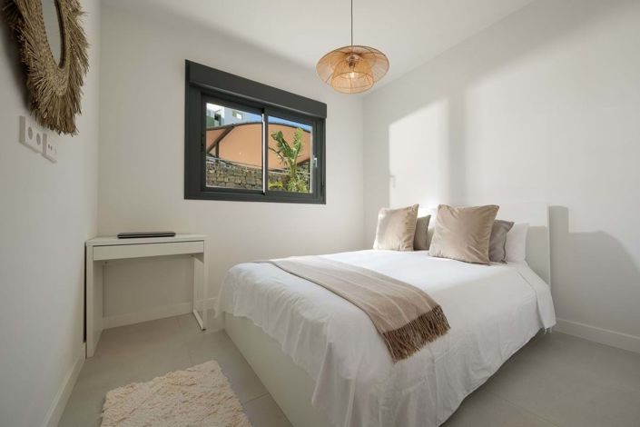 Image No.28-3 Bed Apartment for sale