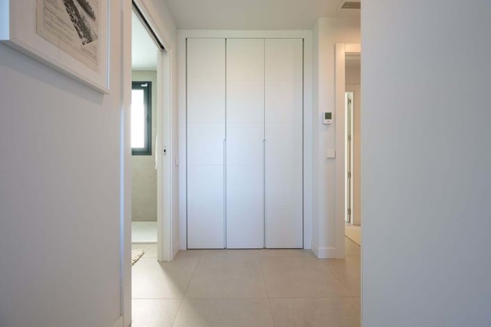 Image No.29-3 Bed Apartment for sale