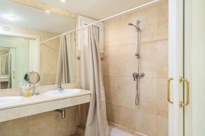 1447-437282-78d1f4f8b6655591b02d22fabb36a692d