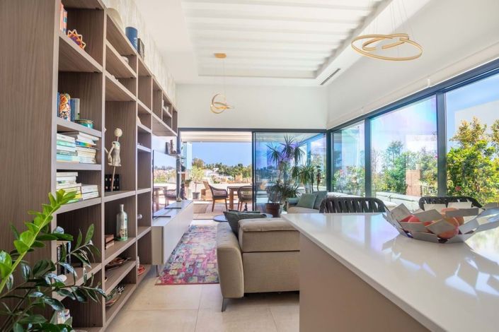 Image No.24-2 Bed Apartment for sale