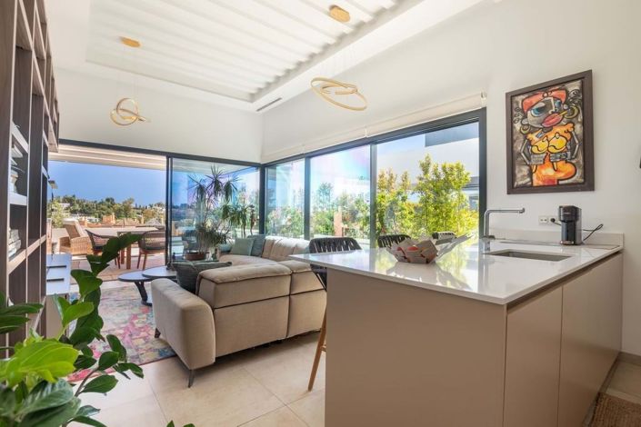 Image No.5-2 Bed Apartment for sale