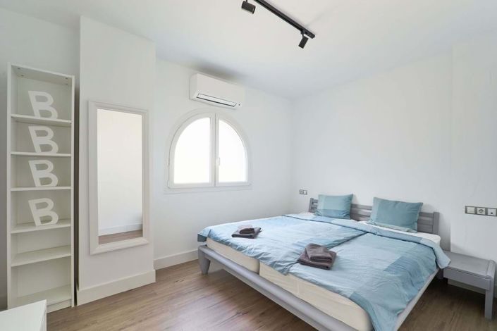 Image No.24-3 Bed Apartment for sale