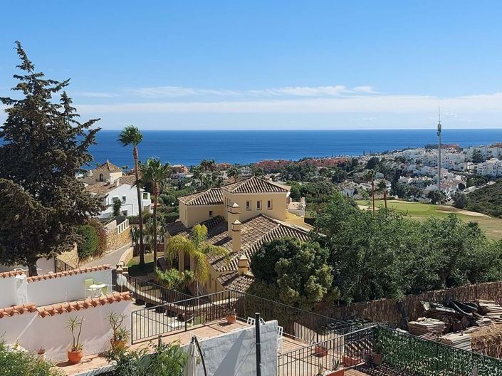 Image No.14-3 Bed Townhouse for sale