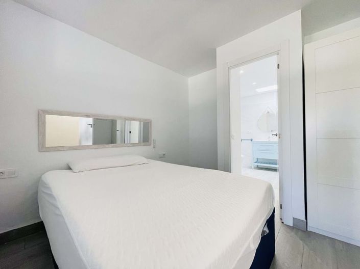 Image No.25-3 Bed Townhouse for sale