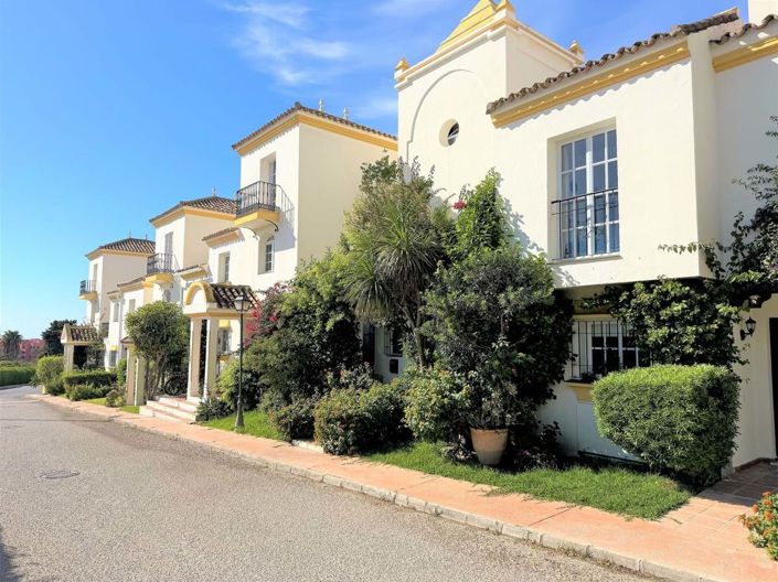 Image No.10-3 Bed Apartment for sale