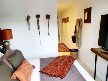 1447-525264-78d1f4f8b6655591b02d22fabb36a692d