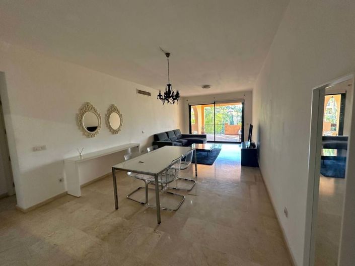 Image No.4-Appartement de 2 chambres à vendre à Estepona