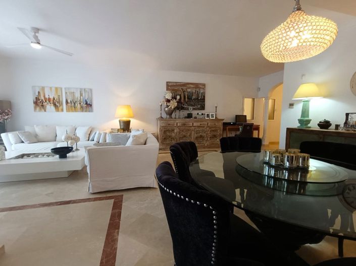 Image No.10-3 Bed Apartment for sale