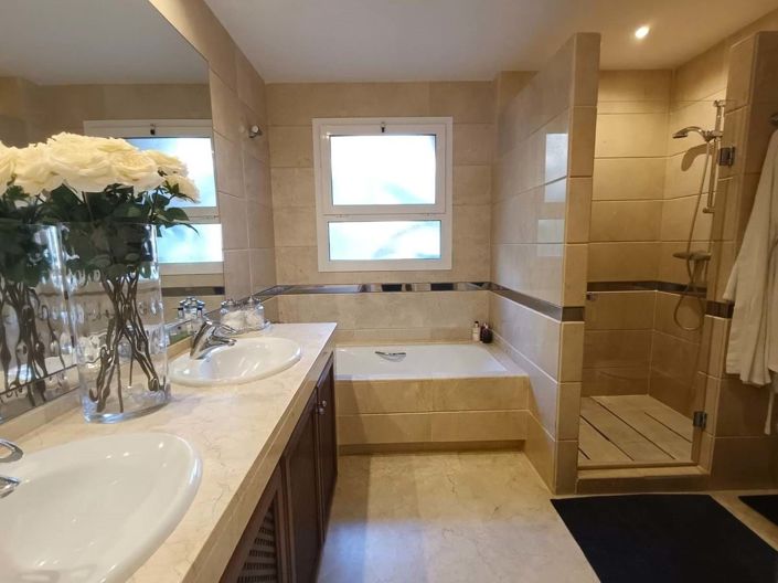 Image No.17-3 Bed Apartment for sale