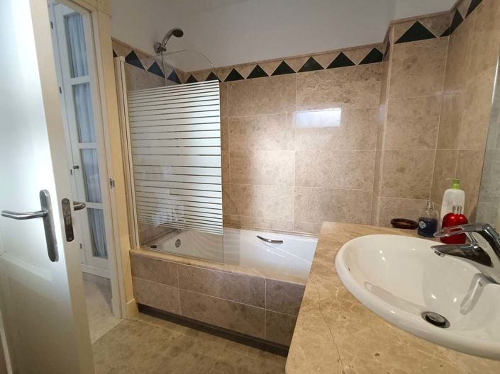 Image No.26-3 Bed Apartment for sale