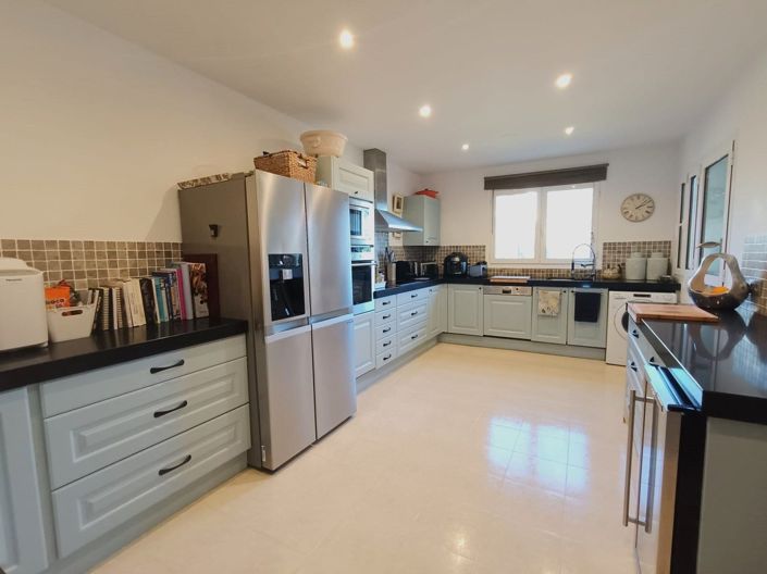 Image No.3-3 Bed Apartment for sale