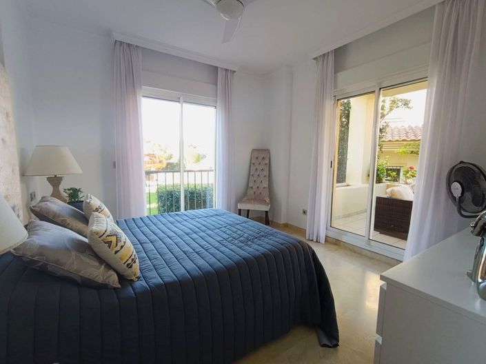 Image No.30-3 Bed Apartment for sale