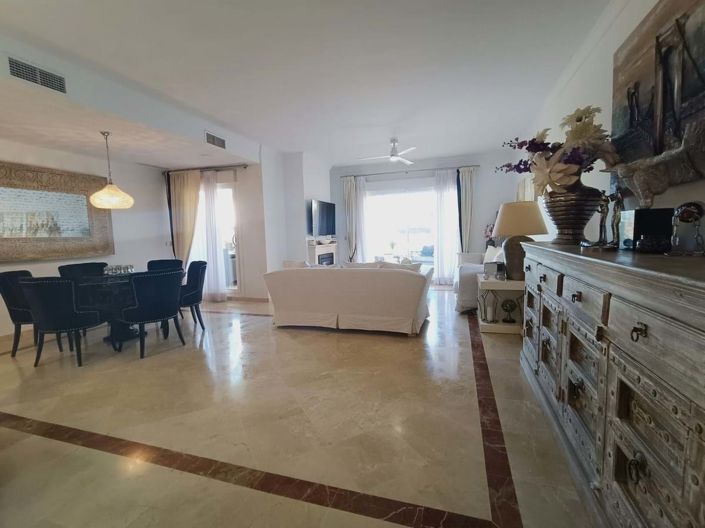 Image No.9-3 Bed Apartment for sale