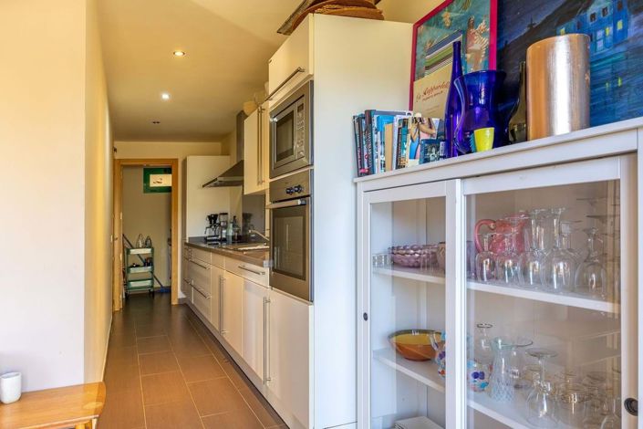 Image No.19-4 Bed Apartment for sale