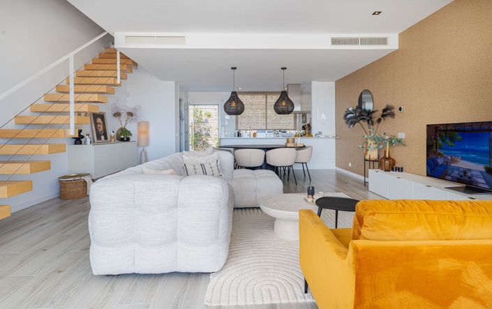 Image No.28-3 Bed Townhouse for sale