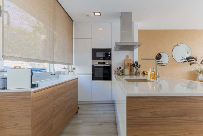 Image No.9-3 Bed Townhouse for sale