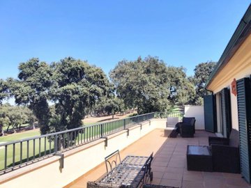 1447-525847-78d1f4f8b6655591b02d22fabb36a692d