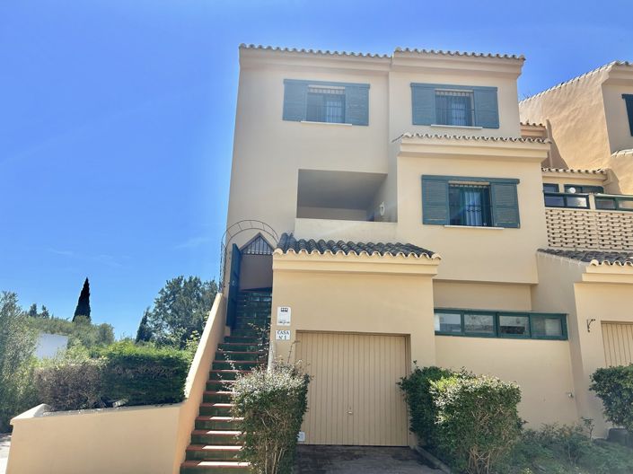 Image No.1-4 Bed Duplex for sale