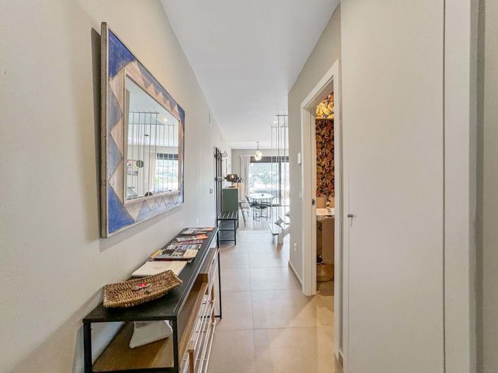 Image No.18-4 Bed Townhouse for sale