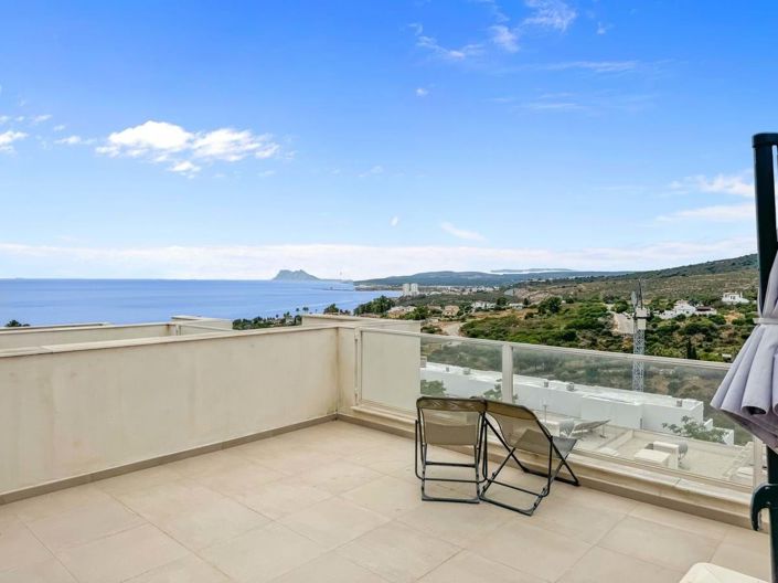 Image No.47-4 Bed Townhouse for sale