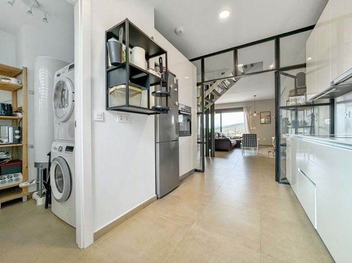 Image No.9-4 Bed Townhouse for sale