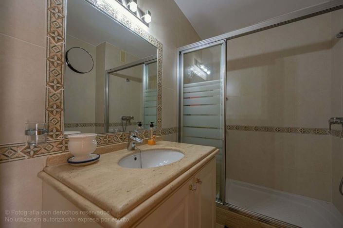 Image No.23-3 Bed Townhouse for sale