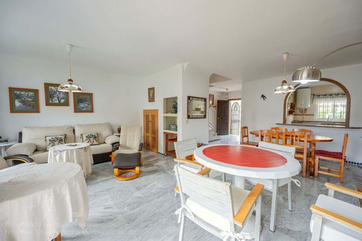 Image No.36-3 Bed Townhouse for sale