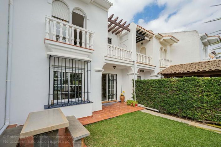 Image No.45-3 Bed Townhouse for sale