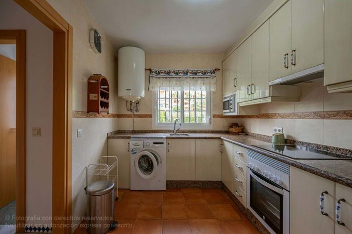 Image No.5-3 Bed Townhouse for sale