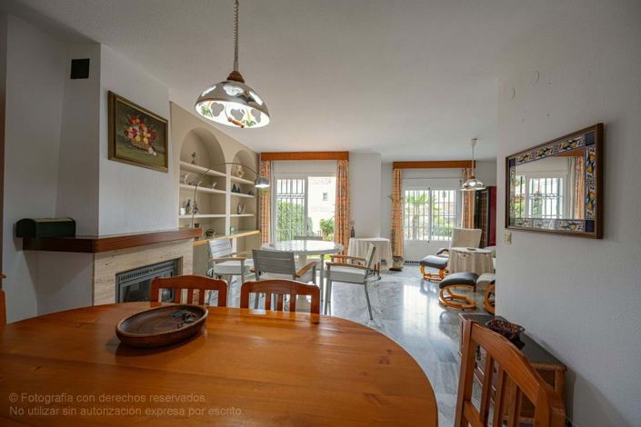 Image No.8-3 Bed Townhouse for sale