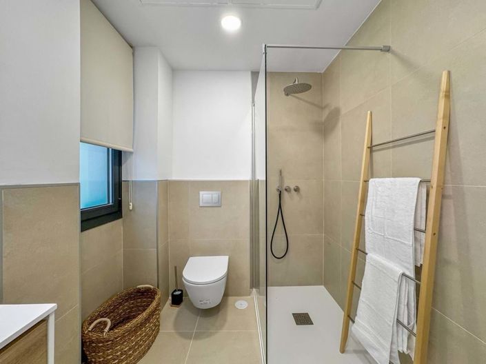 Image No.31-2 Bed Apartment for sale