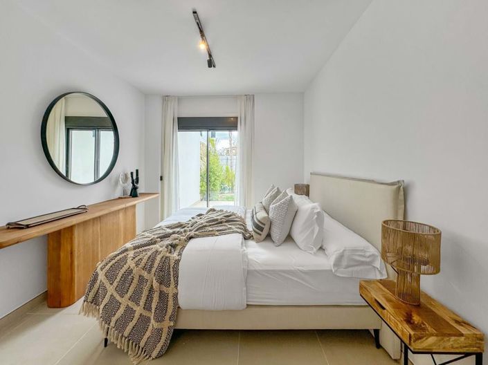 Image No.40-2 Bed Apartment for sale