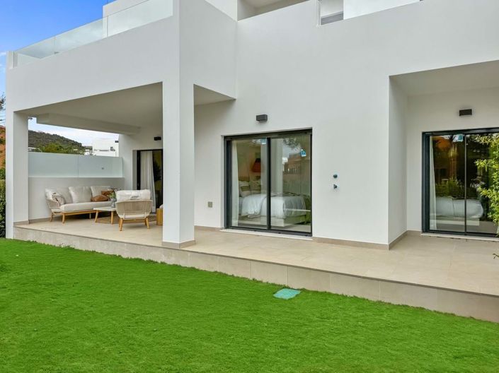 Image No.50-2 Bed Apartment for sale